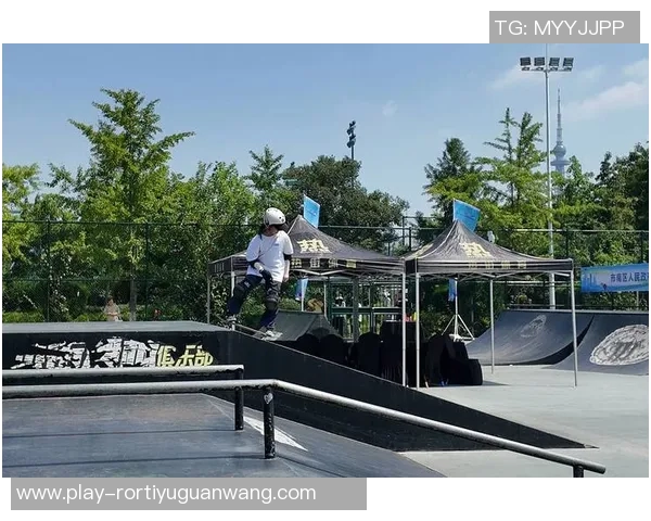 2026年3月份新闻极限运动嘉年华特别报道见证北京滑板队从零到一的成长历程
